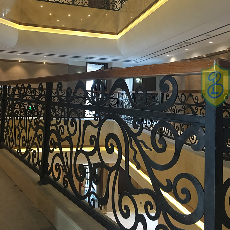 激光切割豪华酒店铁艺扶手